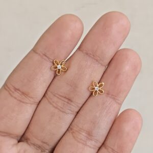 Daisy Flower Stud Earrings