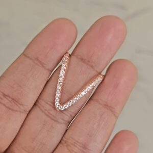 Viral Rose gold V ring